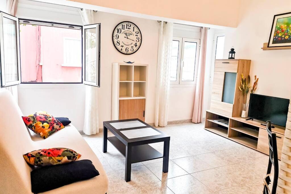 شقة Apartur - Centrico Apartamento Junto A La Playa لاس بالماس دي غران كاناريا المظهر الخارجي الصورة